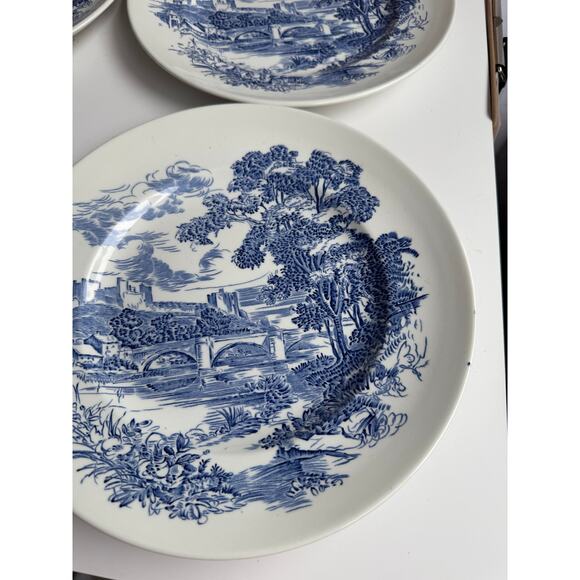 Vintage Wedgwood Dinner Plates Set of 4 Blue Transferware "Countryside" Pattern - Picture 9 of 10